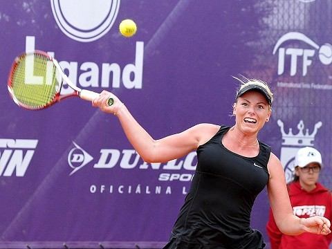 Schmiedlová prekazila Siniakovej oslavu narodenín, deblistka Voráčová vypadla!