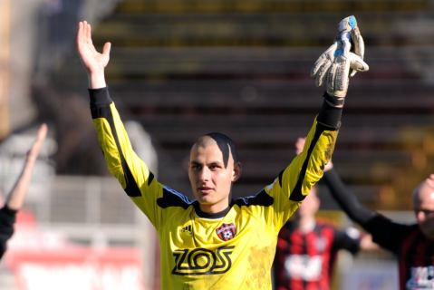 Pokyny z lavičky zabrali, Rusov zlikvidoval penaltu