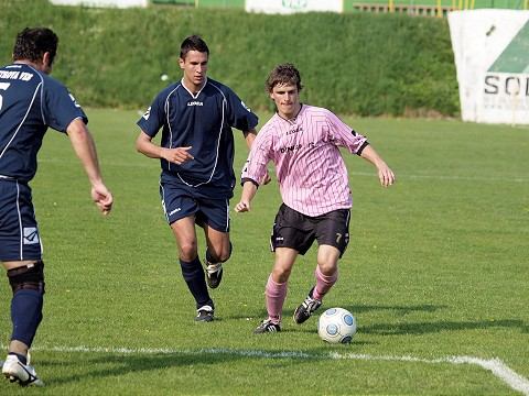 Futbal, 4. a 5. liga: Šúrovce vyhrali, Križovany sa rehabilitovali proti Krakovanom