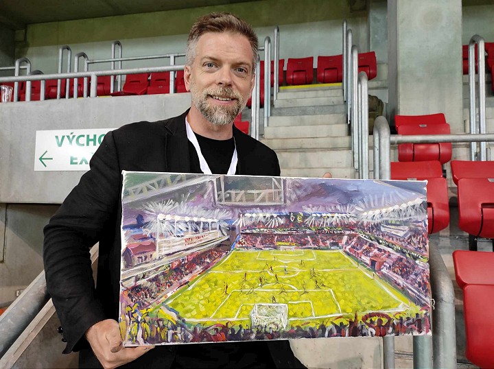 Duel Spartaka navštívil umelec Andy Brown, stvárnil Štadión Antona Malatinského