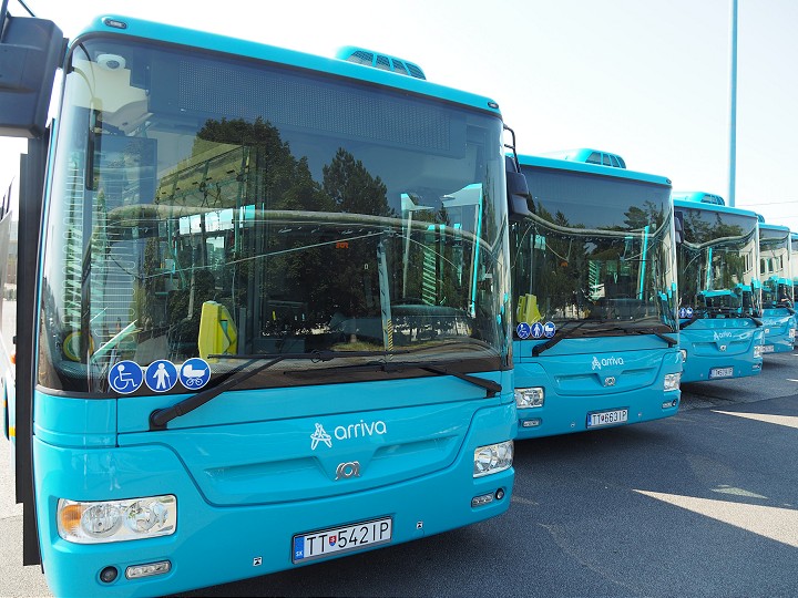 Pre koronavírus dočasne zrušili ďalšie spoje prímestskej autobusovej dopravy