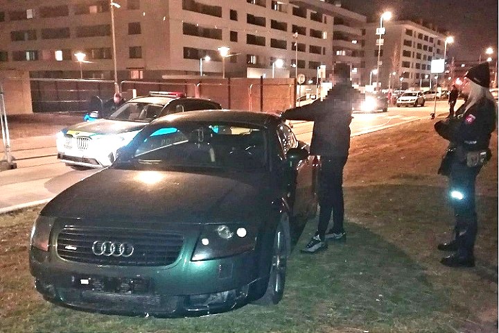 Po Trnave jazdil s tromi promile, na Veternej ho zastavil smetiak
