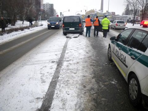Polícia hľadá vinníka a svedkov dopravnej nehody