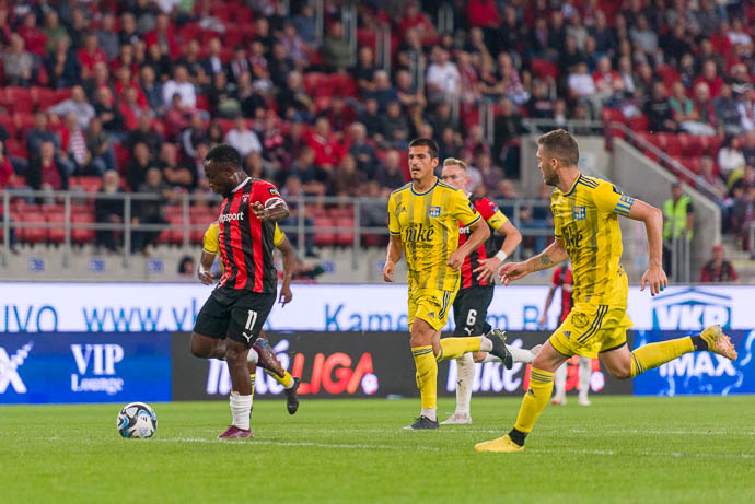 Spartak angažoval brankára Šullu, Gašparík pochválil Azanga i Ďuriša