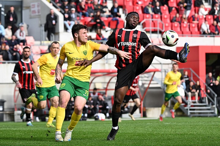 Azango si nezahrá do konca sezóny, Spartaku vypadol aj Daniel