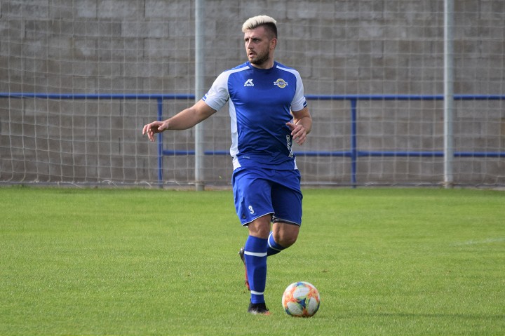 Futbal, 4. a 5. liga: Hlohovec sa teší z výhry, Jaslovské Bohunice vedú súťaž