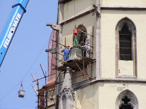 Na vežiach Hrubého kostola strážia Trnavu bronzové poklady