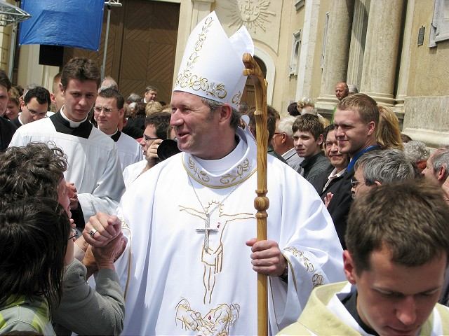 Na arcibiskupa Bezáka Trnavčania nezabúdajú, pripomenú si výročie jeho vysviacky