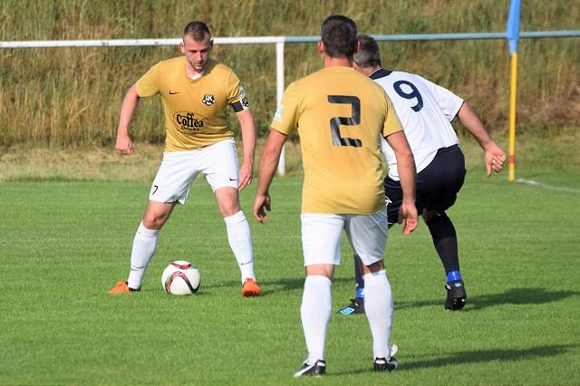 Kam za futbalom? Do Zavara prídu Piešťany, Biely Kostol hrá s Kátlovcami