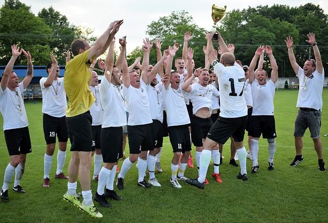 Futbal, 7. liga A: Biely Kostol si v Bučanoch po emotívnom zápase vybojoval postup
