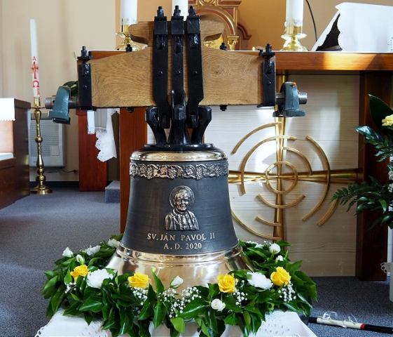 Nad Bielym Kostolom zaznie po viac ako storočí nový zvon