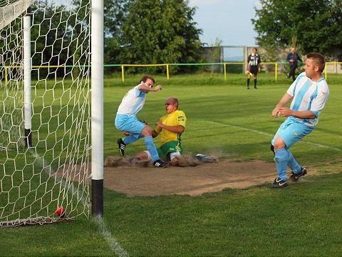 Futbal, OSA: Majcichov, Biely Kostol aj Lokomotíva prehrali