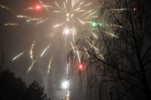 Ohňostroje zažiarili nad dedinami pri Trnave, v Trstíne sa vznášali lampióny šťastia