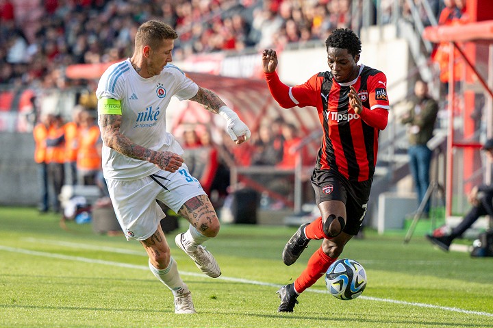 Spartak prehral dobre rozbehnuté derby, Slovan otočil skóre v druhom polčase