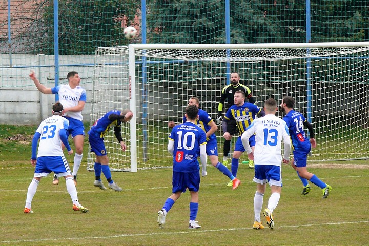 Futbal, 4. a 5. liga: Boleráz si delil body s Jaslovskými Bohunicami