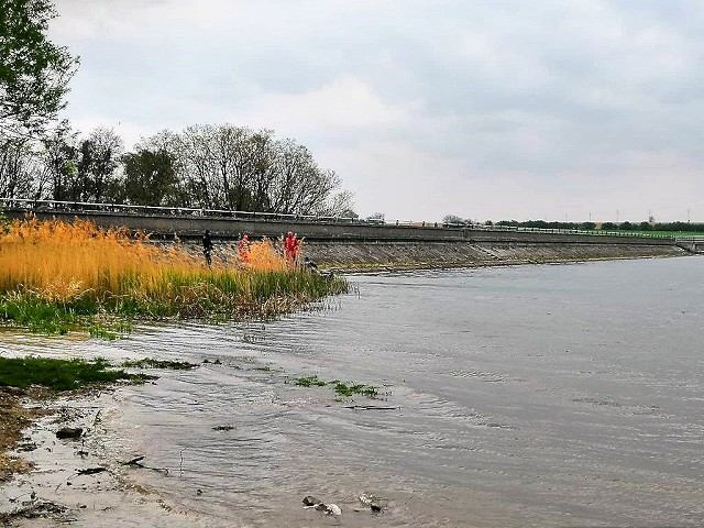 Obavy sa potvrdili, v bolerázskej priehrade našli telo mŕtveho muža