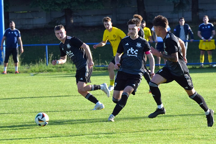 Futbal, 4. liga: Boleráz vyhral v Trebaticiach, Piešťany skončili štvrté