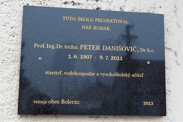 Pre proticholerové opatrenia zrušili v Trnave trhy, výročie má amfik v Hlohovci