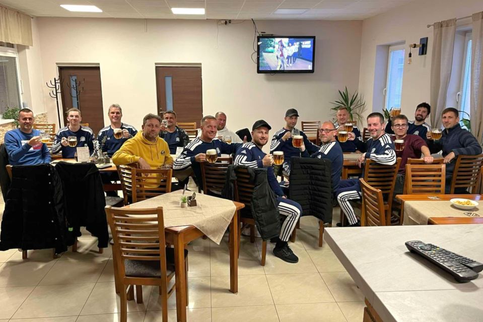 Futbal, 8. liga B: Brestovany vyhrali vo Veľkých Kostoľanoch, Moravany nadeľovali