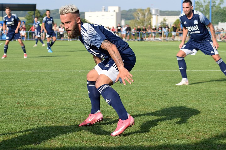 Futbal, 4. a 5. liga: Boleráz vyhral v Gabčíkove, Hlohovec prehral dôležitý duel
