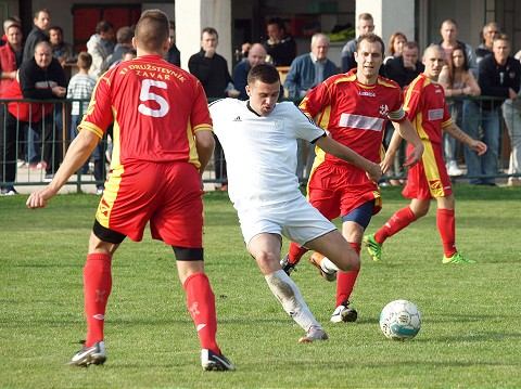 Kam za futbalom? Brestovany cestujú do Zavara, Naháč vyzve Smolenice