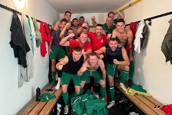 Futbal, 8. liga B: Brestovany a Veľké Kostoľany zvíťazili v ťahákoch kola