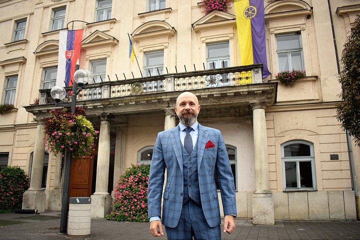 Primátor Trnavy Peter Bročka vstúpi do nového volebného obdobia v pondelok