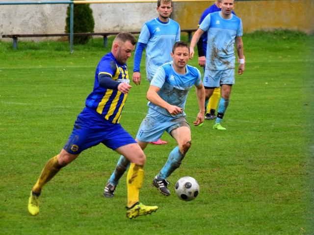 Futbal, 7. liga A: Modranka strelila Suchej sedmičku, Pavlice porazili Košolnú