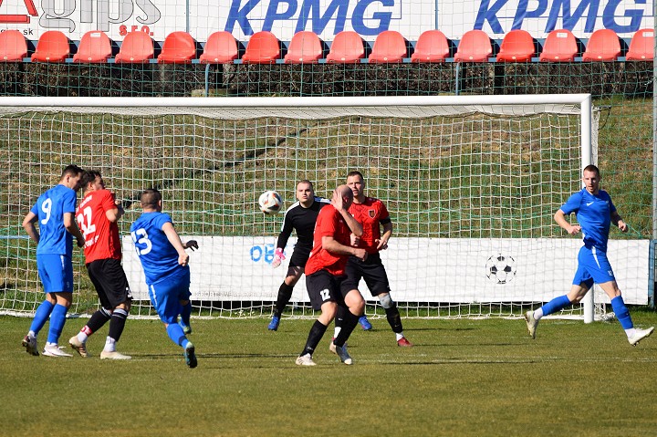 Futbal, 6. liga: Červeník zdolal Horné Orešany, Kátlovce porazili Zeleneč