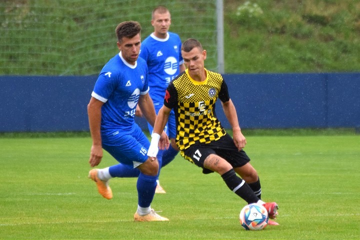 Futbal, 7. liga: Šúrovce rabovali v Červeníku, Bučany zdolali Majcichov