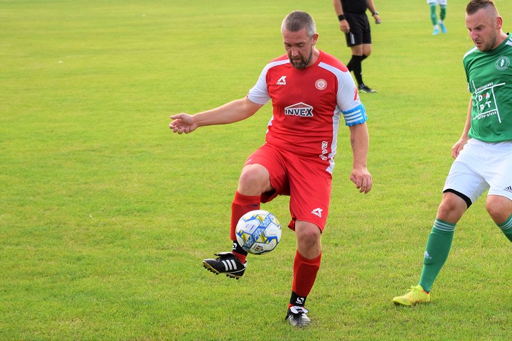 Futbal, 8. liga B: Drahovce zdolali Veľké Kostoľany, Zavar porazil Chtelnicu