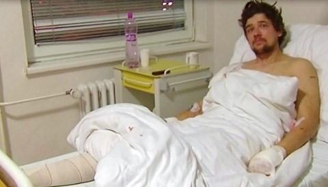 VIDEO: Lev Fufík zaútočil, Levica Vinie chovateľa bránila
