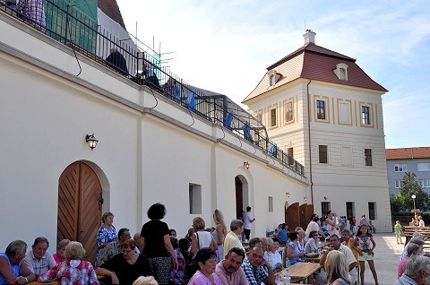 Obnovené časti chtelnického kaštieľa možno navštíviť denne okrem pondelka