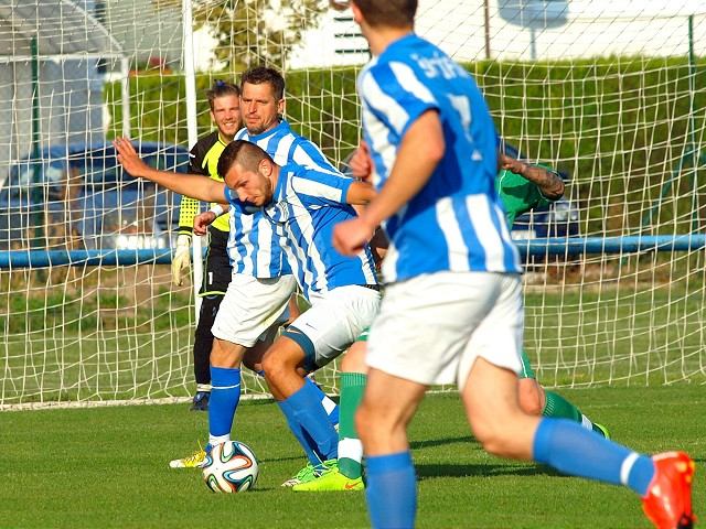 Kam za futbalom? Zvončín nastúpi v Hlohovci, v Cíferi hrajú Dechtice