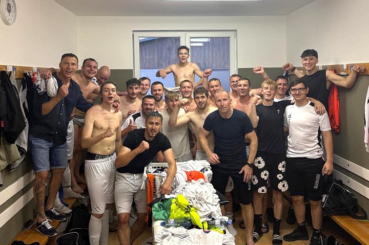 Futbal, 9. liga: Cífer B deklasoval Ostrov, Vlčkovce triumfovali v Dolnom Dubovom