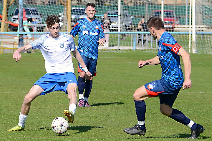 Futbal, 5. a 6. liga: Nečakaná dráma v Cíferi, Horná Krupá zabrala naplno