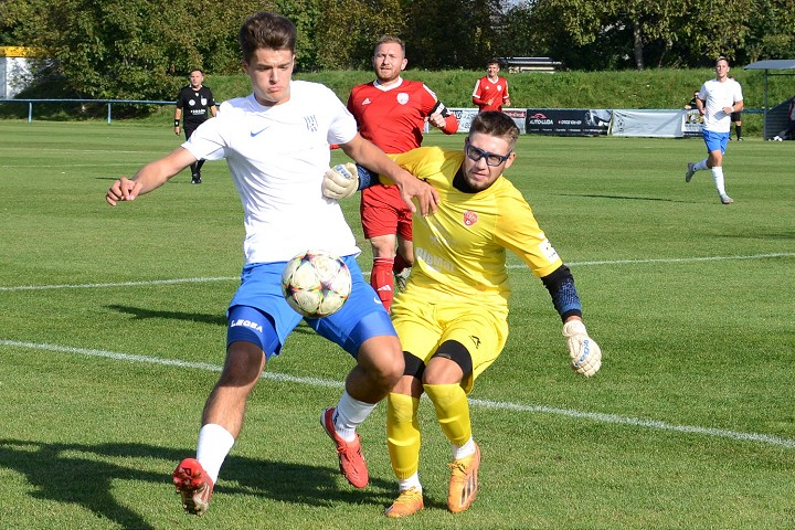 Futbal, 5. a 6. liga: Cífer zabral naplno, Horné Orešany priviezli bod