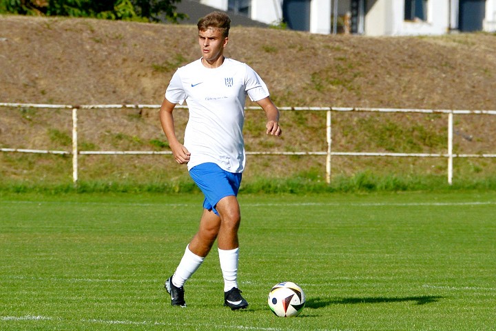 Futbal, 5. a 6. liga: Hlohovec strelil 6 gólov, Cífer priviezol bod