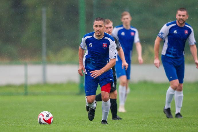 Futbal, 9. liga: Bojničky strelili 9 gólov, Dolné Dubové 8, Ostrov 6