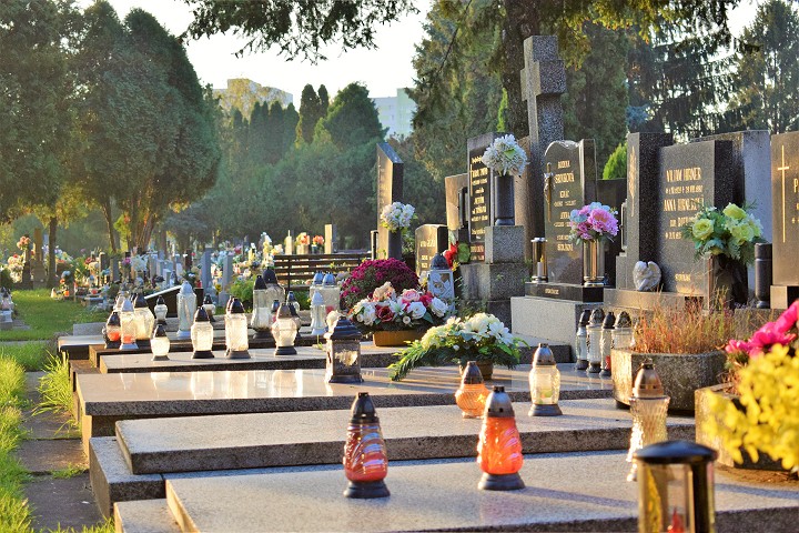 Na cintoríne na Kamennej ceste pribudne miesto pre prírode blízke pochovávanie