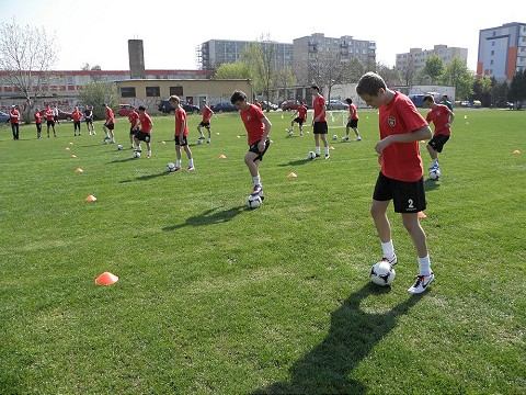 VIDEO: Mládež Spartaka sa zdokonaľuje podľa coerverovej metódy