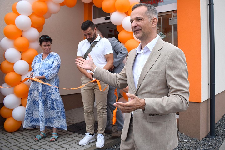 COOP Jednota otvorila v Kátlovciach nový supermarket so širokým sortimentom