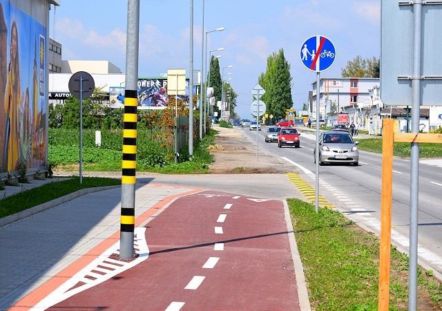 Na Trstínskej v októbri vybudujú pokračovanie cyklochodníka