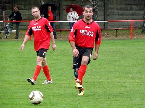 Futbal, III. trieda A: Na Slávii sa pre prietrži mračien nehralo