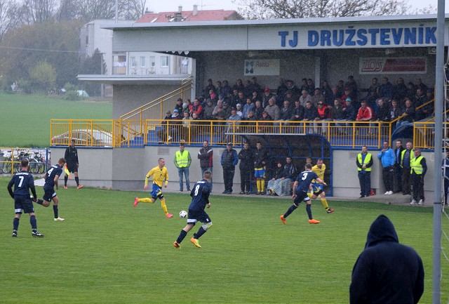Futbal, 6. liga: Majcichov vyhral v Hornej Krupej, Voderady porazili Zeleneč