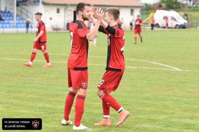 Futbal, 2. liga: Strapák neinkasoval ani z penalty, juniorka Spartaka bodovala naplno