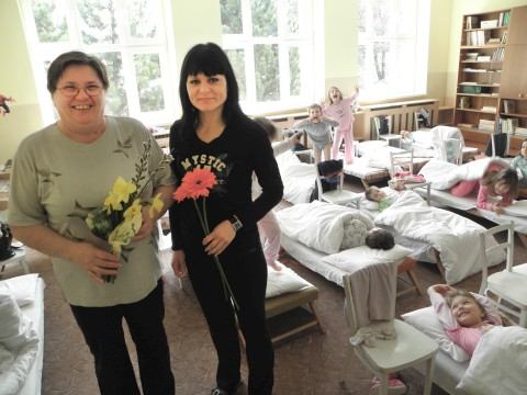 Deň učiteľov: Klinčeky, ale ani iné kvety dnes nedostávajú