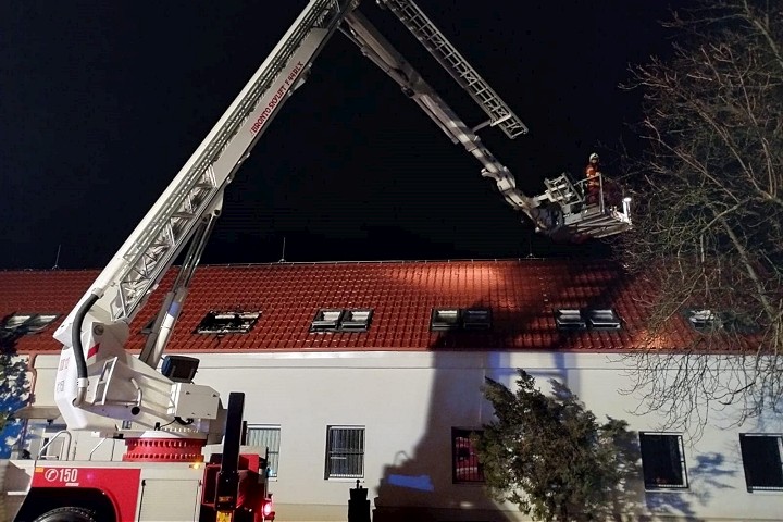 Polícia začala pre požiar v Reedukačnom centre v Trstíne trestné stíhanie