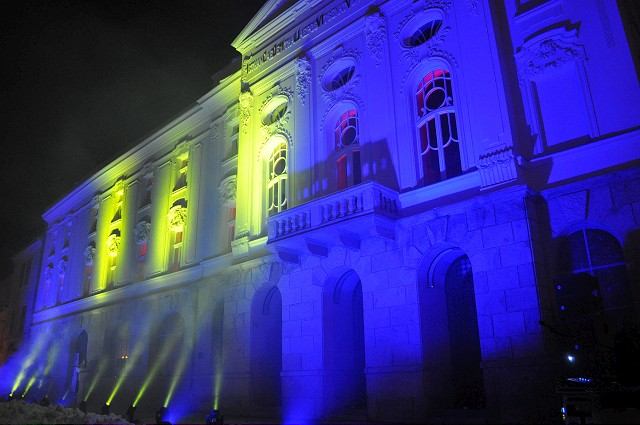 Obnovenú fasádu Divadla Jána Palárika predstavili svetelnou šou