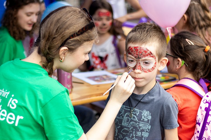 Podujatie Dobrovoľníci deťom v pondelok zaplní Trojičné námestie